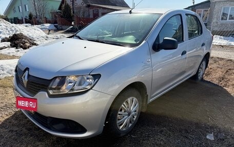 Renault Logan II, 2015 год, 800 000 рублей, 6 фотография