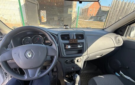 Renault Logan II, 2015 год, 800 000 рублей, 12 фотография