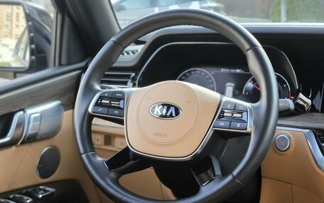 KIA Mohave I, 2023 год, 6 000 000 рублей, 24 фотография