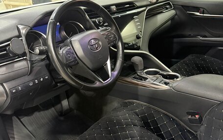 Toyota Camry, 2020 год, 3 400 000 рублей, 7 фотография