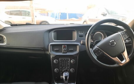 Volvo V40 II рестайлинг, 2017 год, 1 380 000 рублей, 17 фотография