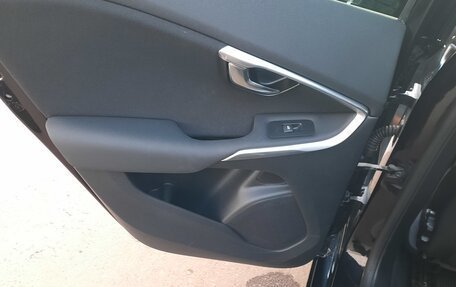 Volvo V40 II рестайлинг, 2017 год, 1 380 000 рублей, 8 фотография