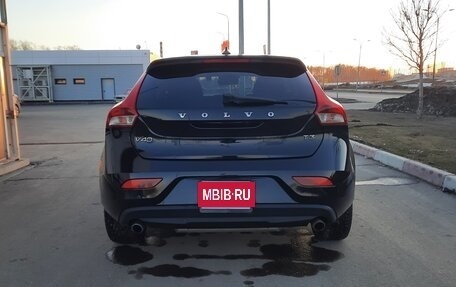 Volvo V40 II рестайлинг, 2017 год, 1 380 000 рублей, 19 фотография