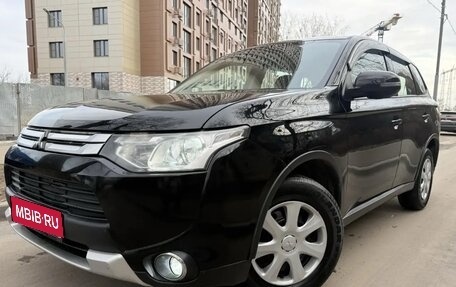 Mitsubishi Outlander III рестайлинг 3, 2014 год, 1 375 000 рублей, 1 фотография
