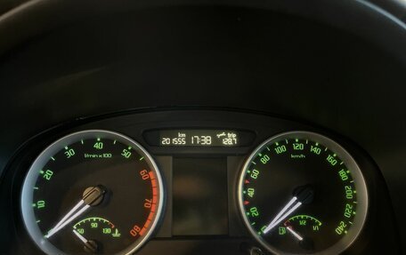 Skoda Fabia II, 2009 год, 293 000 рублей, 11 фотография