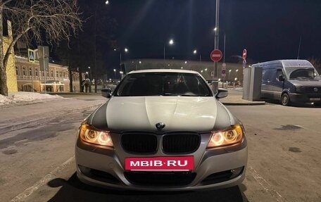 BMW 3 серия, 2011 год, 820 000 рублей, 2 фотография