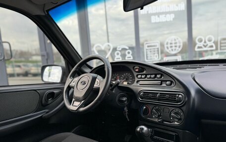 Chevrolet Niva I рестайлинг, 2015 год, 685 000 рублей, 14 фотография