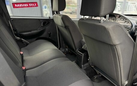 Chevrolet Niva I рестайлинг, 2015 год, 685 000 рублей, 16 фотография