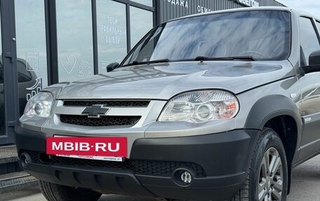 Chevrolet Niva I рестайлинг, 2015 год, 685 000 рублей, 6 фотография
