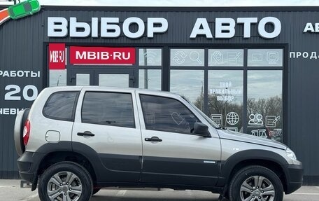 Chevrolet Niva I рестайлинг, 2015 год, 685 000 рублей, 3 фотография