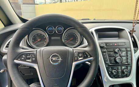 Opel Astra J, 2013 год, 1 150 000 рублей, 19 фотография