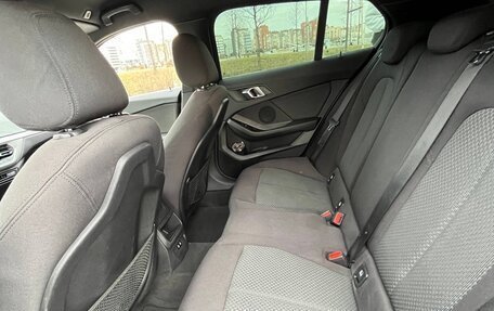 BMW 1 серия, 2020 год, 2 045 000 рублей, 16 фотография