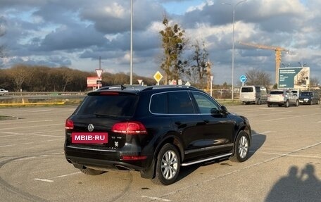 Volkswagen Touareg III, 2011 год, 1 750 000 рублей, 4 фотография