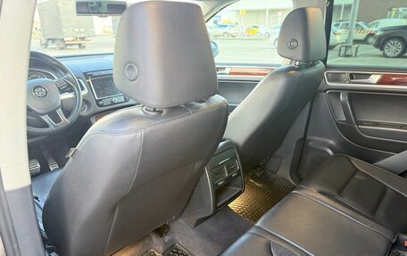 Volkswagen Touareg III, 2011 год, 1 750 000 рублей, 14 фотография