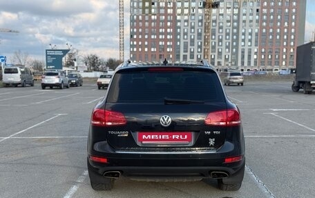 Volkswagen Touareg III, 2011 год, 1 750 000 рублей, 8 фотография