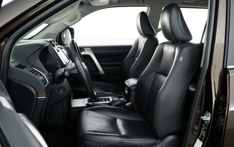 Toyota Land Cruiser Prado 150 рестайлинг 2, 2019 год, 5 427 077 рублей, 10 фотография