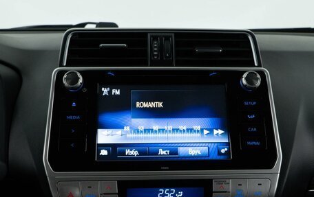 Toyota Land Cruiser Prado 150 рестайлинг 2, 2019 год, 5 427 077 рублей, 21 фотография