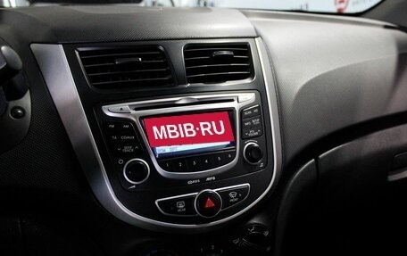 Hyundai Solaris II рестайлинг, 2011 год, 789 000 рублей, 10 фотография