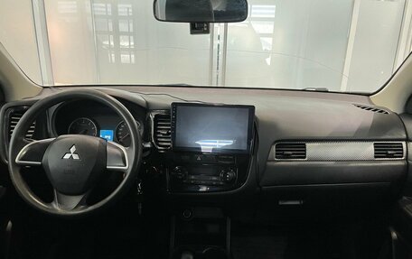 Mitsubishi Outlander III рестайлинг 3, 2013 год, 1 019 000 рублей, 5 фотография