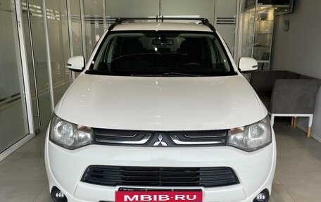 Mitsubishi Outlander III рестайлинг 3, 2013 год, 1 019 000 рублей, 2 фотография