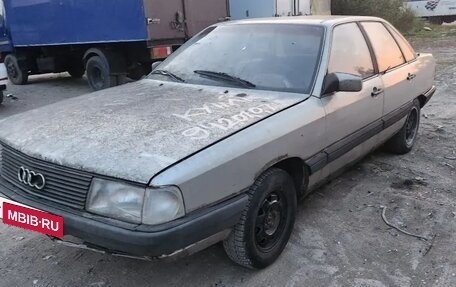 Audi 100, 1983 год, 80 000 рублей, 1 фотография