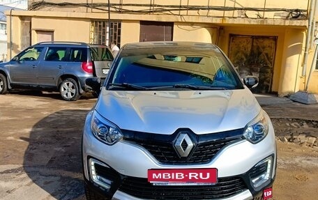 Renault Kaptur I рестайлинг, 2018 год, 1 400 000 рублей, 1 фотография