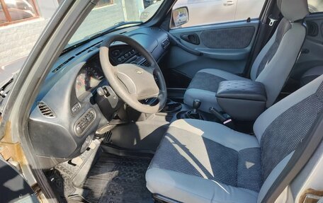 Chevrolet Niva I рестайлинг, 2004 год, 410 000 рублей, 6 фотография