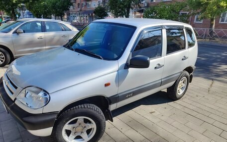 Chevrolet Niva I рестайлинг, 2004 год, 410 000 рублей, 8 фотография