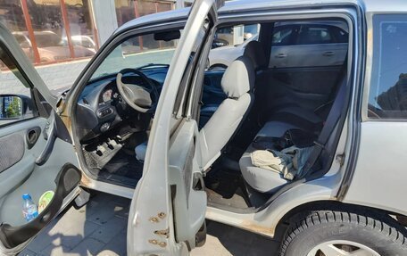 Chevrolet Niva I рестайлинг, 2004 год, 410 000 рублей, 5 фотография