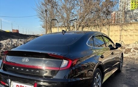 Hyundai Sonata VIII, 2021 год, 2 150 000 рублей, 2 фотография