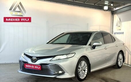 Toyota Camry, 2020 год, 3 499 000 рублей, 1 фотография