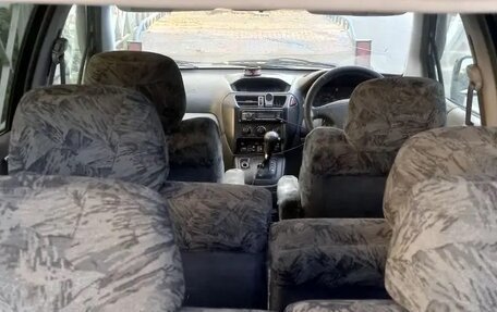 Mitsubishi Chariot III, 1998 год, 250 000 рублей, 10 фотография