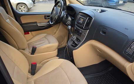 Hyundai H-1 II рестайлинг, 2016 год, 2 150 000 рублей, 16 фотография