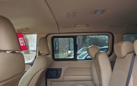 Hyundai H-1 II рестайлинг, 2016 год, 2 150 000 рублей, 29 фотография