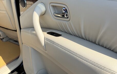 Infiniti QX56, 2011 год, 3 000 000 рублей, 9 фотография