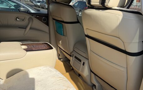 Infiniti QX56, 2011 год, 3 000 000 рублей, 10 фотография