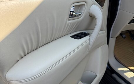 Infiniti QX56, 2011 год, 3 000 000 рублей, 16 фотография