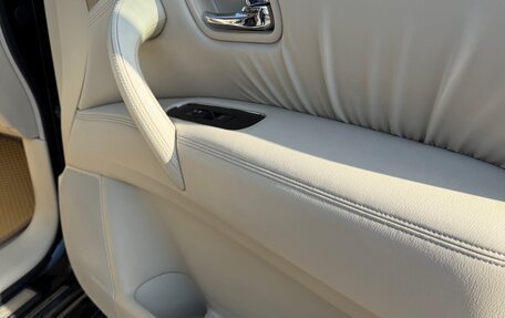 Infiniti QX56, 2011 год, 3 000 000 рублей, 13 фотография