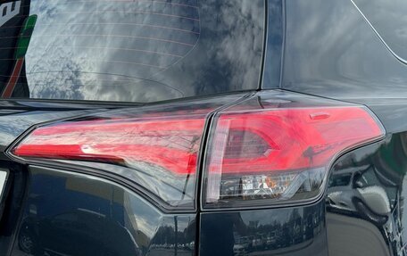 Toyota RAV4, 2017 год, 2 450 000 рублей, 9 фотография
