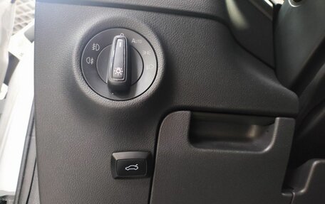 Skoda Karoq I, 2020 год, 2 200 000 рублей, 18 фотография