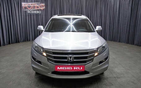 Honda Crosstour I рестайлинг, 2011 год, 1 698 000 рублей, 2 фотография