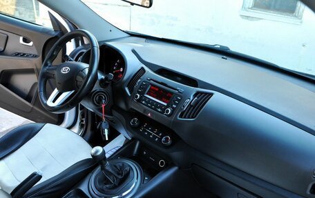 KIA Sportage III, 2012 год, 1 050 000 рублей, 10 фотография