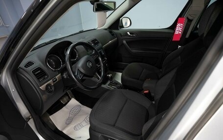 Skoda Yeti I рестайлинг, 2015 год, 1 569 000 рублей, 6 фотография