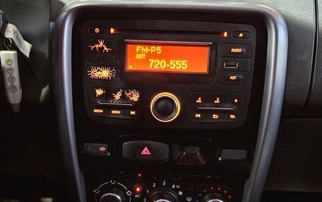 Renault Duster I рестайлинг, 2013 год, 875 000 рублей, 11 фотография