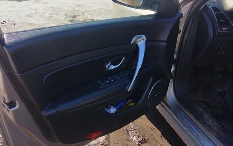 Renault Latitude I, 2010 год, 850 000 рублей, 10 фотография