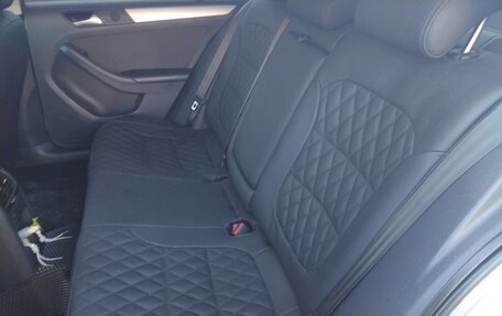 Volkswagen Jetta VI, 2013 год, 1 200 000 рублей, 16 фотография