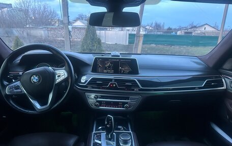 BMW 7 серия, 2016 год, 3 200 000 рублей, 7 фотография