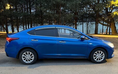 Hyundai Solaris II рестайлинг, 2018 год, 960 000 рублей, 4 фотография