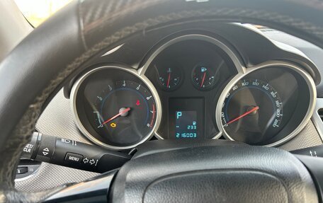 Chevrolet Cruze II, 2011 год, 650 000 рублей, 7 фотография