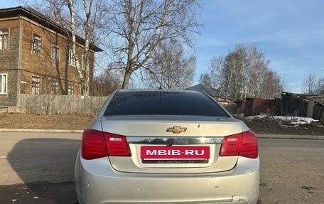 Chevrolet Cruze II, 2011 год, 650 000 рублей, 4 фотография